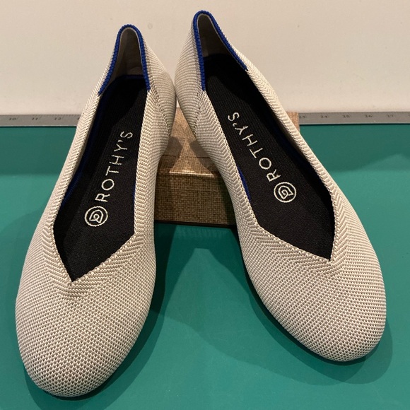 Rothy's Shoes - Rothy's The Flat Pointed Knit Ballet Flats in Cream with Blue Trim